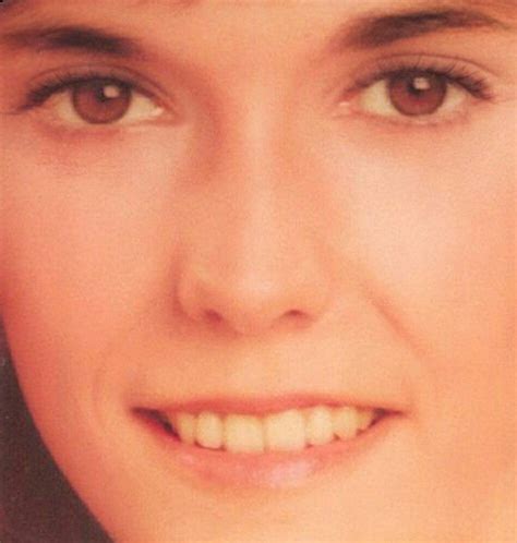 karen carpenter cor dos olhos.